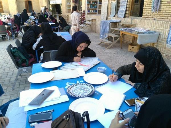 برگزاری اولین کارگاه آموزش نقاشی روی سفال در میبد