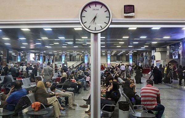 تأخیر 5 ساعته پرواز آتا به اهواز به دلیل انتشار بو تأخیر 5 ساعته پرواز آتا به اهواز به دلیل انتشار بو