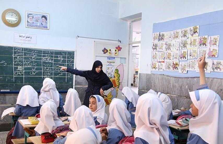 قانون اجازه استفاده از نیروی خدمات آموزشی را داده است