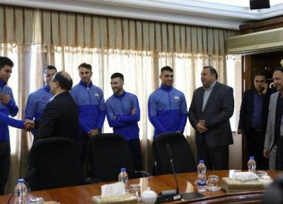 اعضای تیم ملی کاراته با وزیر رفاه و تعاون اجتماعی دیدار کردند