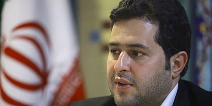 وحدت: قطار علم و فناوری کشور متوقف نمی گردد