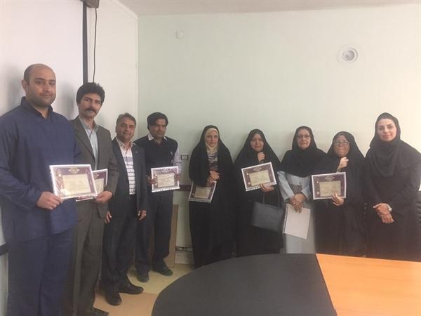 هفت هنرمند صنایع دستی خراسان جنوبی گواهی کیفیت گرفتند هفت هنرمند صنایع دستی خراسان جنوبی گواهی کیفیت گرفتند