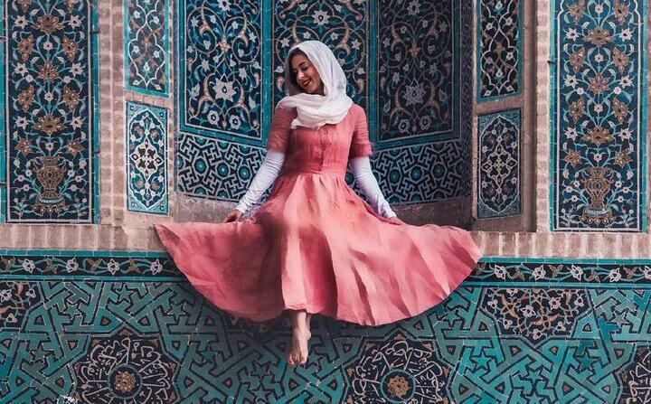 عکس بازی راهنمای بلژیکی گیاه خوار در ایران ، دختران خارجی به دل کویر لوت زدند