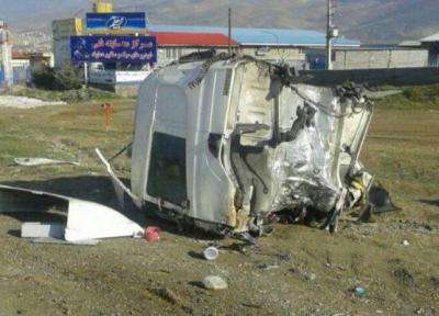 واژگونی کامیون حامل سوخت در محور دماوند - فیروزکوه