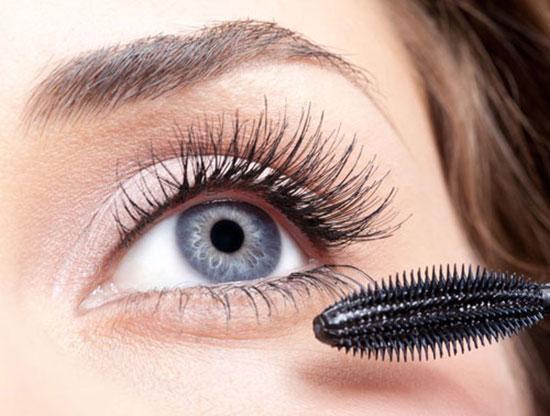 آیا ریمل موجب از دست دادن مژه می شود؟ آیا ریمل موجب از دست دادن مژه می شود؟