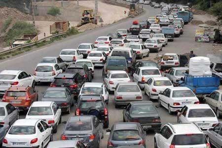 ترافیک سنگین در چالوس ، تردد پرحجم در محورهای منتهی به کلانشهرها ترافیک سنگین در چالوس ، تردد پرحجم در محورهای منتهی به کلانشهرها