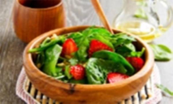 میزان کالری موجود در سالاد اسفناج میزان کالری موجود در سالاد اسفناج